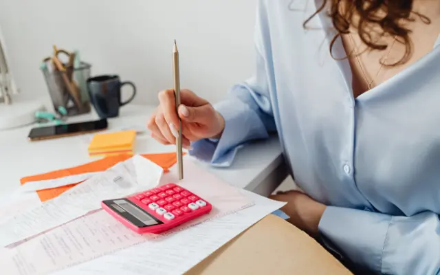 9 Ways to Avoid Shocking Cell Phone Bills Overseas