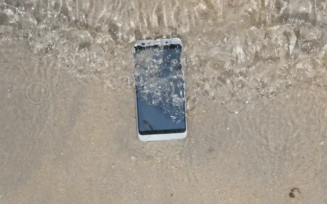 Cell Phones And Water Damage